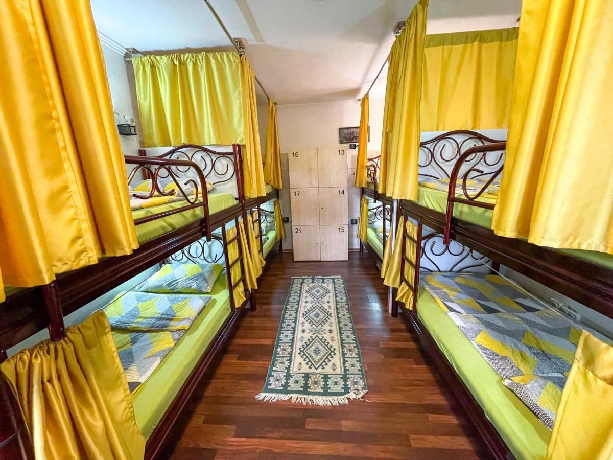 Hi Skopje Hostel Eksteriør billede