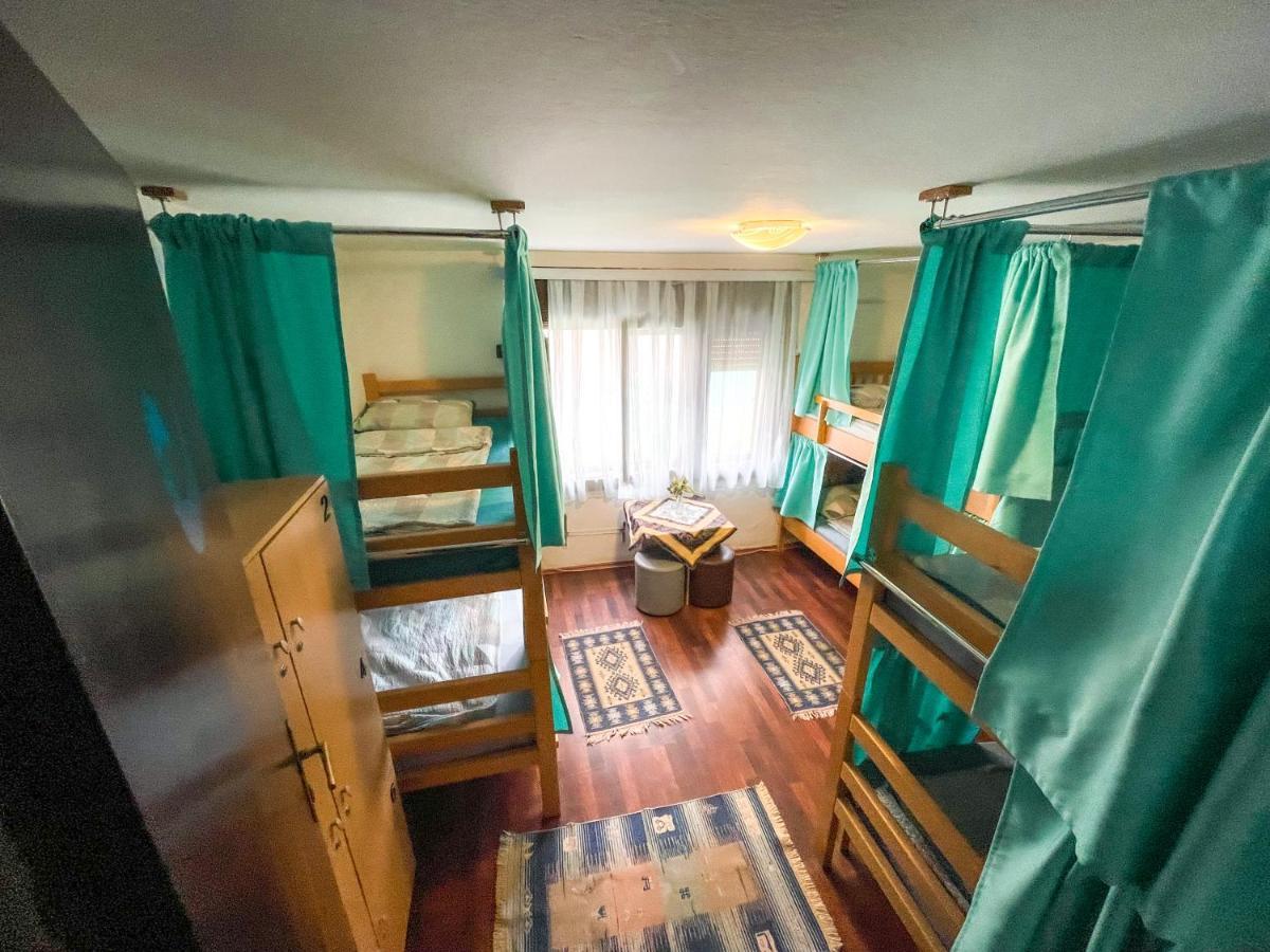 Hi Skopje Hostel Eksteriør billede
