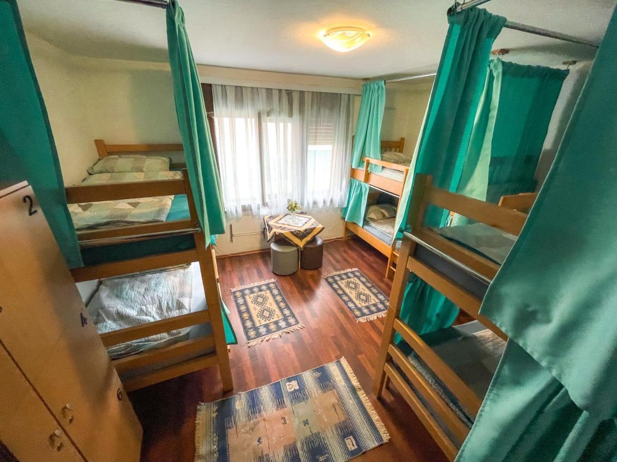 Hi Skopje Hostel Eksteriør billede